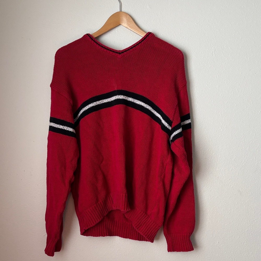 Roundtree & Yorke Red V-Neck Sweater with Stripes